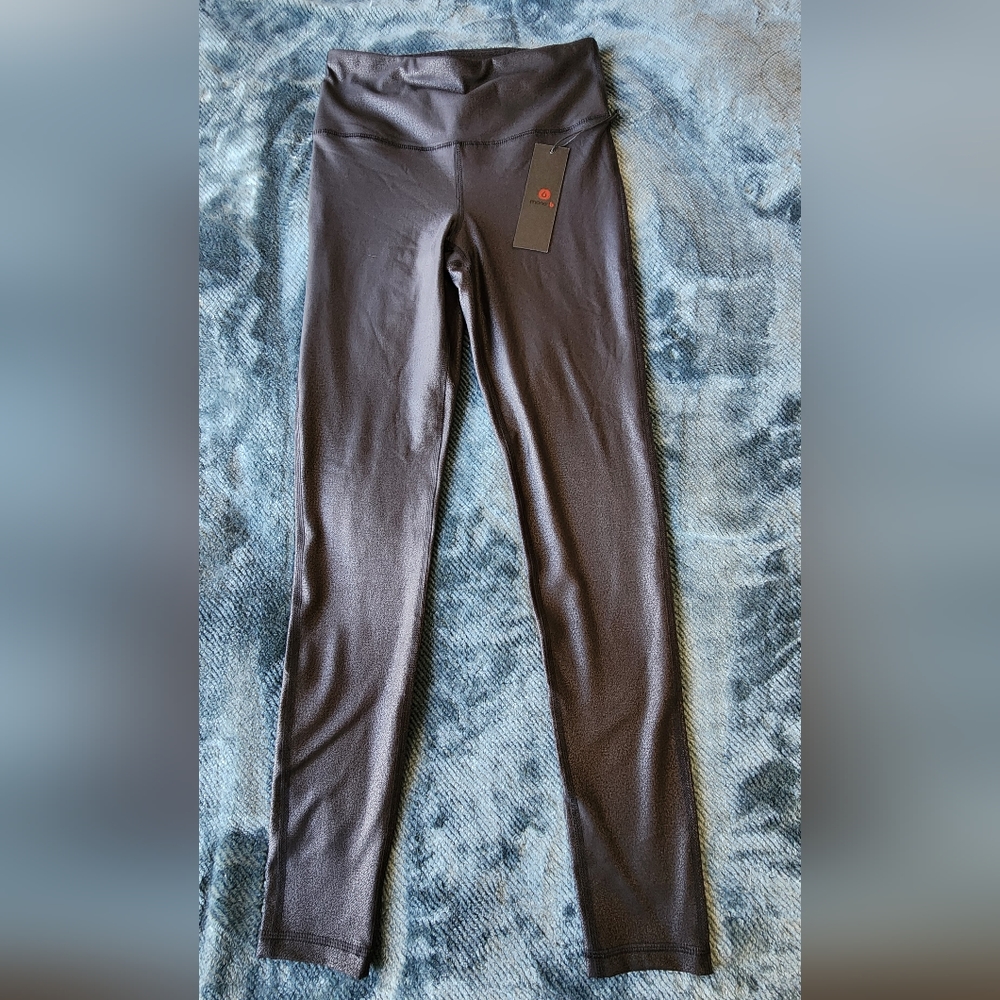 Mono b NWT Black Leggings Size Sm